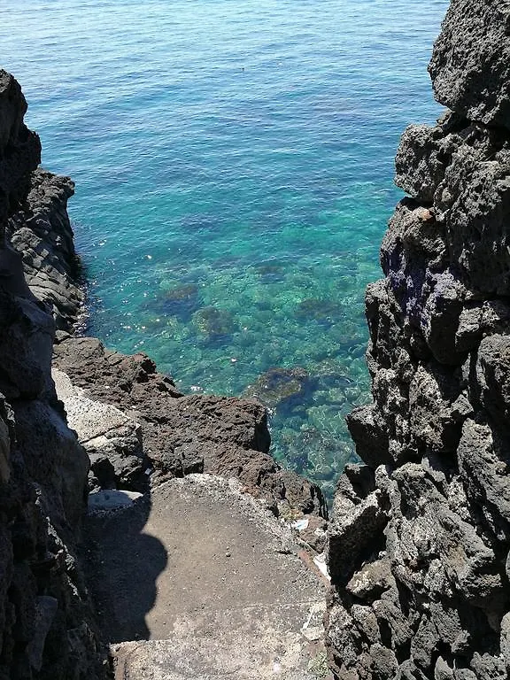 Bed and Breakfast Il Giardino Dei Limoni Aci Castello 3*,  Italien