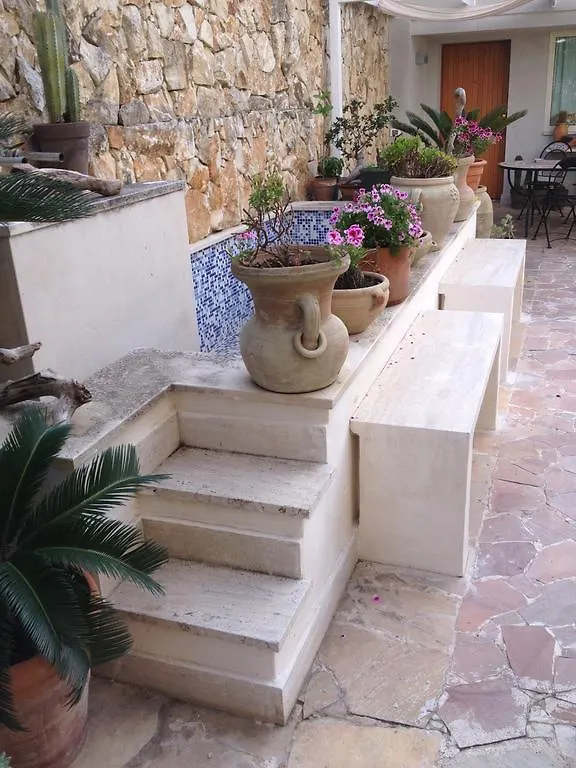 Il Giardino Dei Limoni Bed and Breakfast Aci Castello Bed & Breakfast