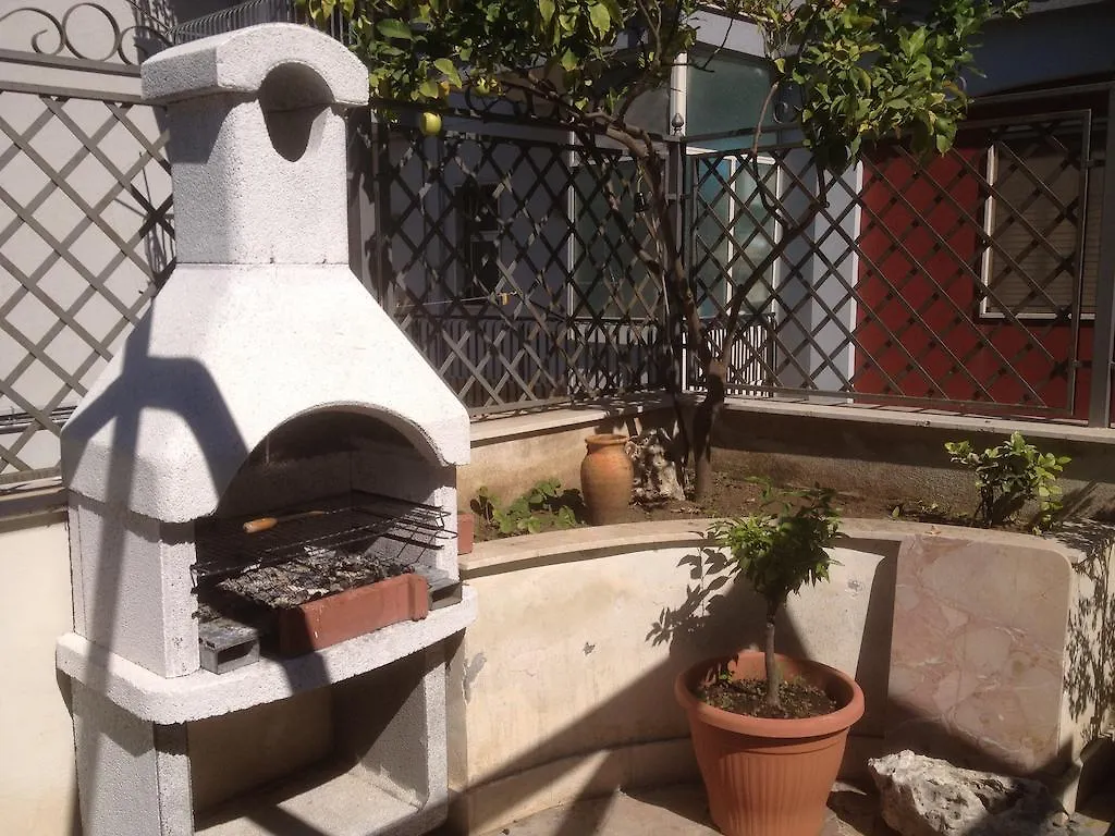 Il Giardino Dei Limoni Bed & Breakfast Aci Castello