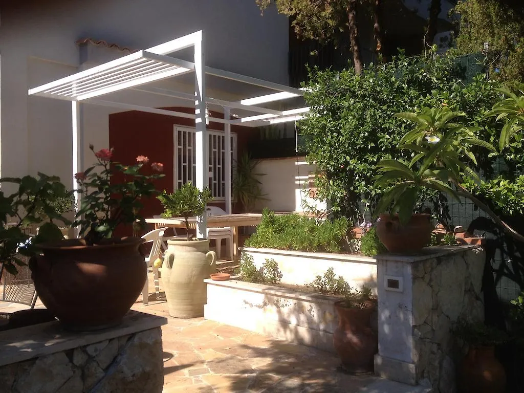 Il Giardino Dei Limoni Bed and Breakfast Aci Castello
