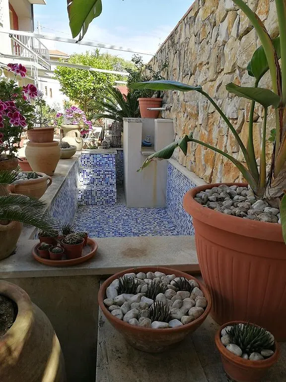 Il Giardino Dei Limoni Bed & Breakfast Aci Castello